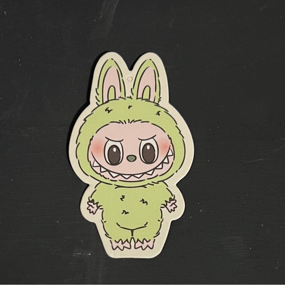 Exciting Macaron Authentic and confirmed Labubu Green grape - Picture 2 of 4